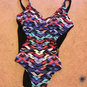 One piece swim suit